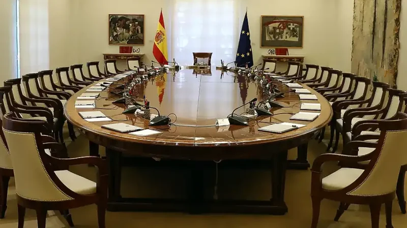 El PSOE y Sumar salvan el plan anticrisis del Gobierno con dos decretos que pasarán por el Congreso