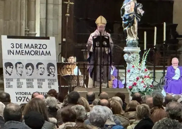 El obispo de Vitoria pide que el recuerdo los trabajadores muertos sirva para fortalecer la convivencia y el respeto a la dignidad de toda persona