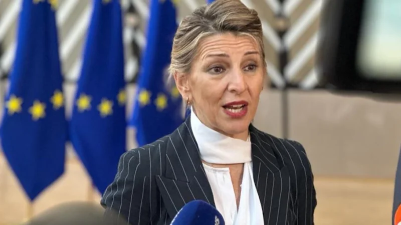 La vicepresidenta Díaz anuncia medidas contra el impacto en el empleo de la guerra en Oriente Medio