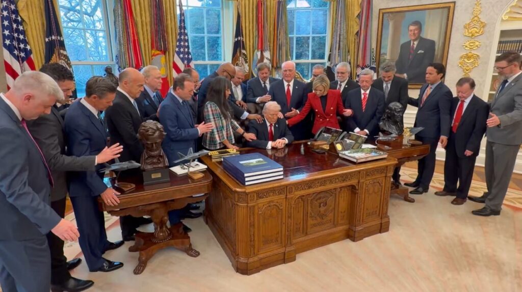 Entre la cruzada política y el “nunca más la guerra”