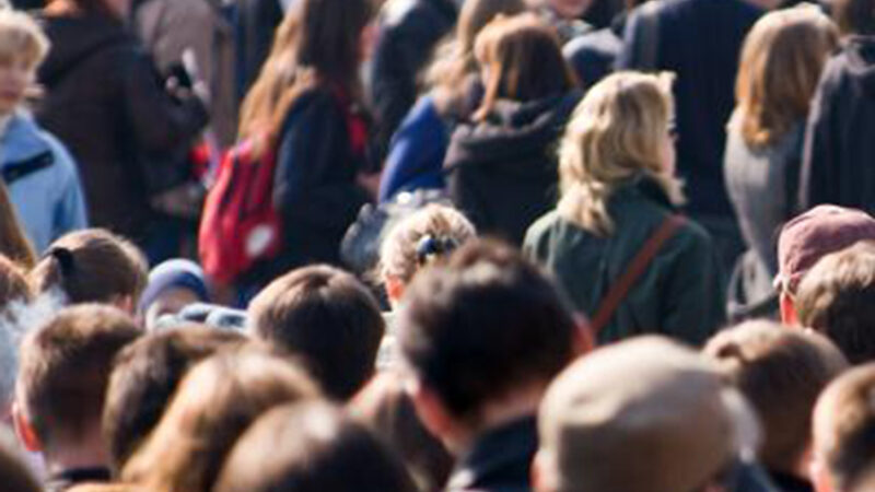 Crece la preocupación por la guerra y el deterioro democrático mientras aflora el temor a no vivir con dignidad