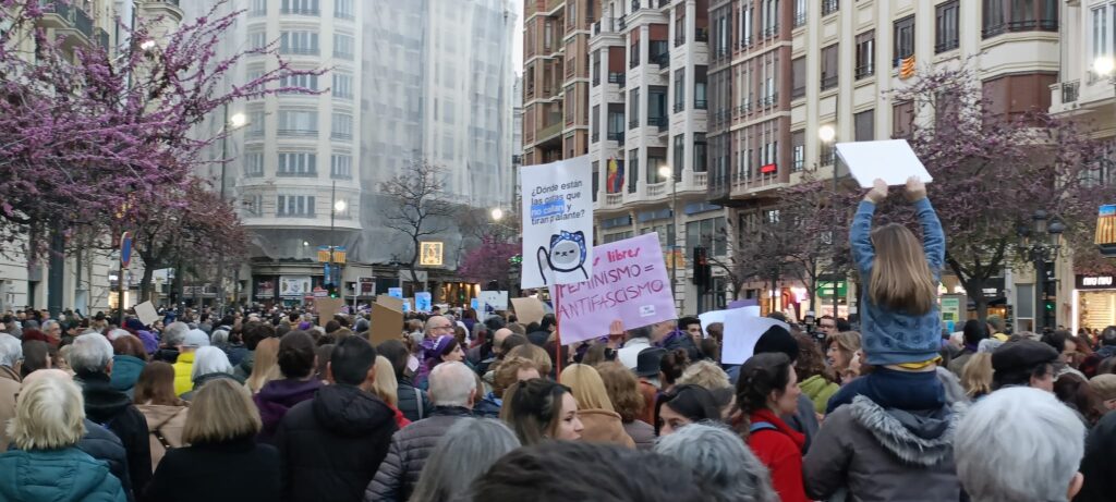 Un 8M marcado por la guerra y el auge de la extrema derecha