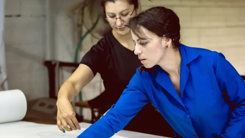 La parcialidad sigue teniendo rostro de mujer
