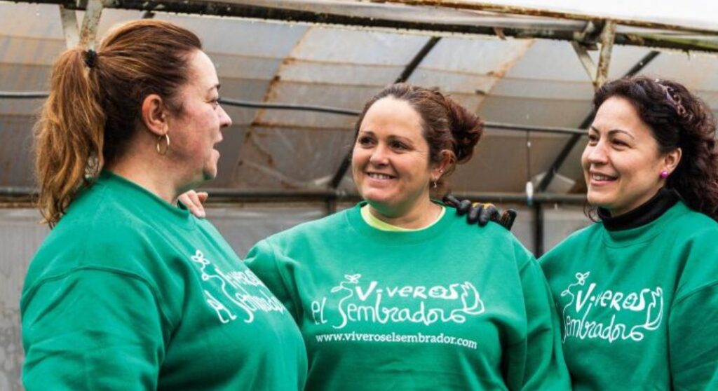 Iglesia por el Trabajo Decente denuncia en el 8M que “la brecha digital de género es una brecha de dignidad”