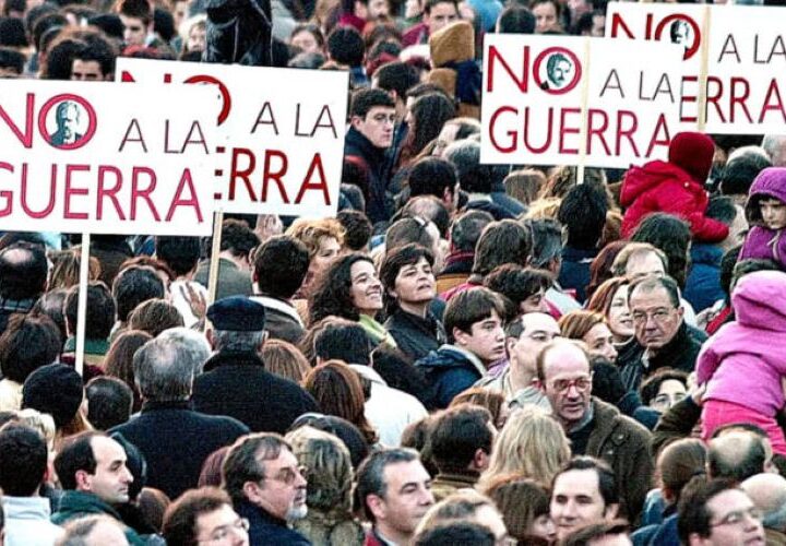 València se moviliza contra el racismo y la guerra
