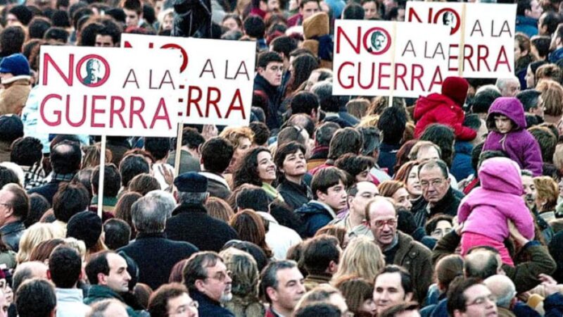 València se moviliza contra el racismo y la guerra