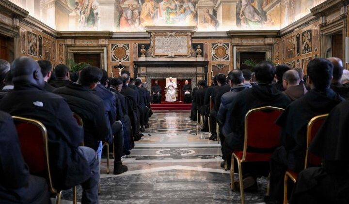 León XIV : “¿Los cristianos que tienen responsabilidad en las guerras hacen un examen de conciencia?”