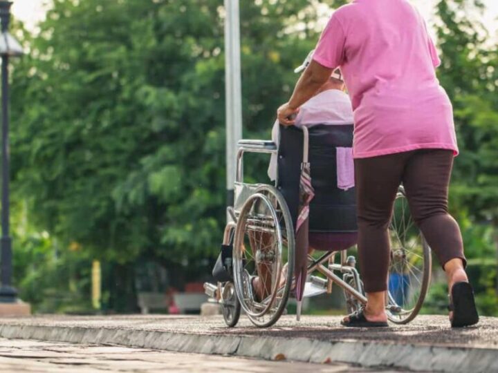 España decide legalizar a los migrantes… y el mundo no se acaba