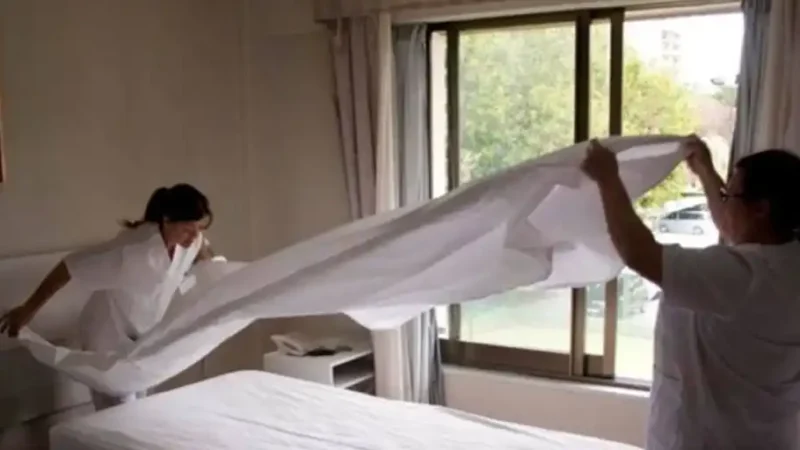 Piden extender la ley canaria que protege a las camareras de piso al conjunto del país