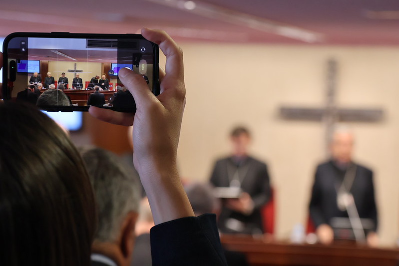 La Iglesia en España redefine su misión ante un cambio de época marcado por la creciente desvinculación religiosa