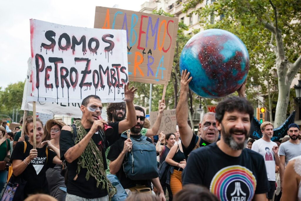 Reducir la capacidad de la ciudadanía para protestar amenaza la conservación de la naturaleza y la sostenibilidad ambiental