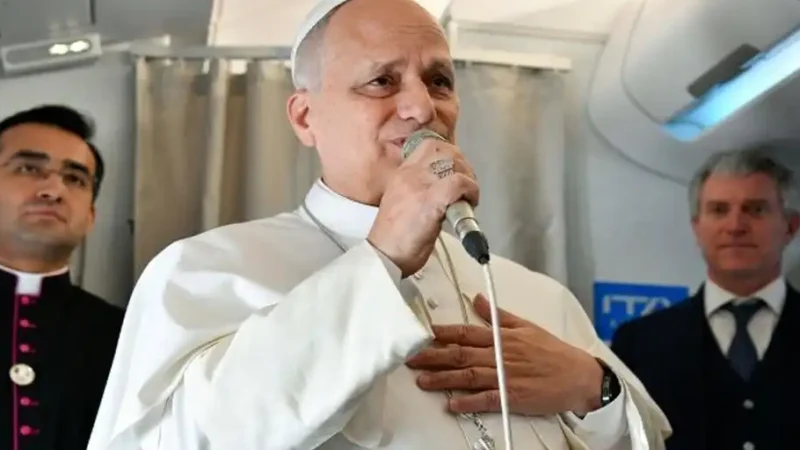 El Papa responde a Trump: “El Evangelio es claro”; “la Iglesia tiene la obligación moral de ir contra la guerra”