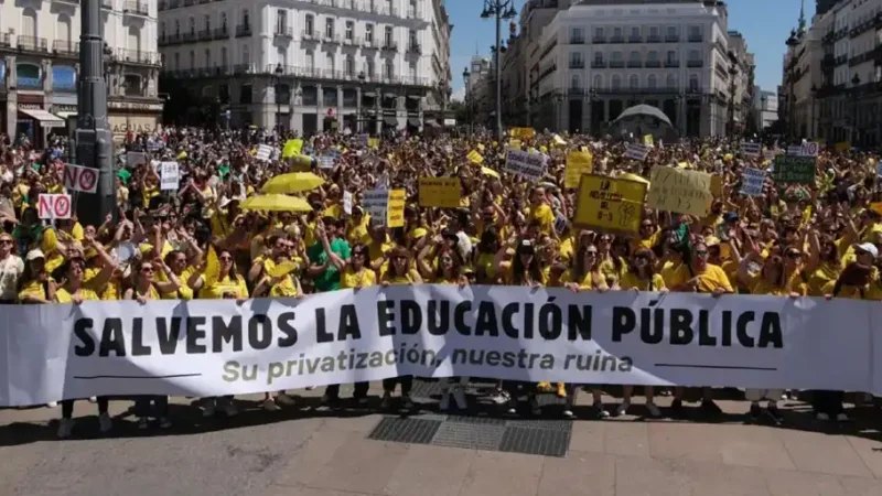 Manifestación para salvar la educación pública en la Comunidad de Madrid