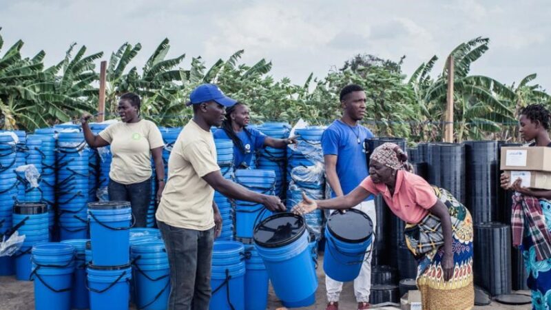 Los recortes de la ayuda internacional caen un 23% en 2025 y “podrían costar cientos de miles de vidas”
