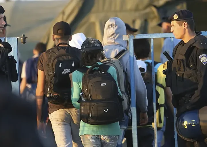 Centros de deportación de la UE: ¿qué son y cómo afectarán a los derechos de los migrantes y los solicitantes de asilo?