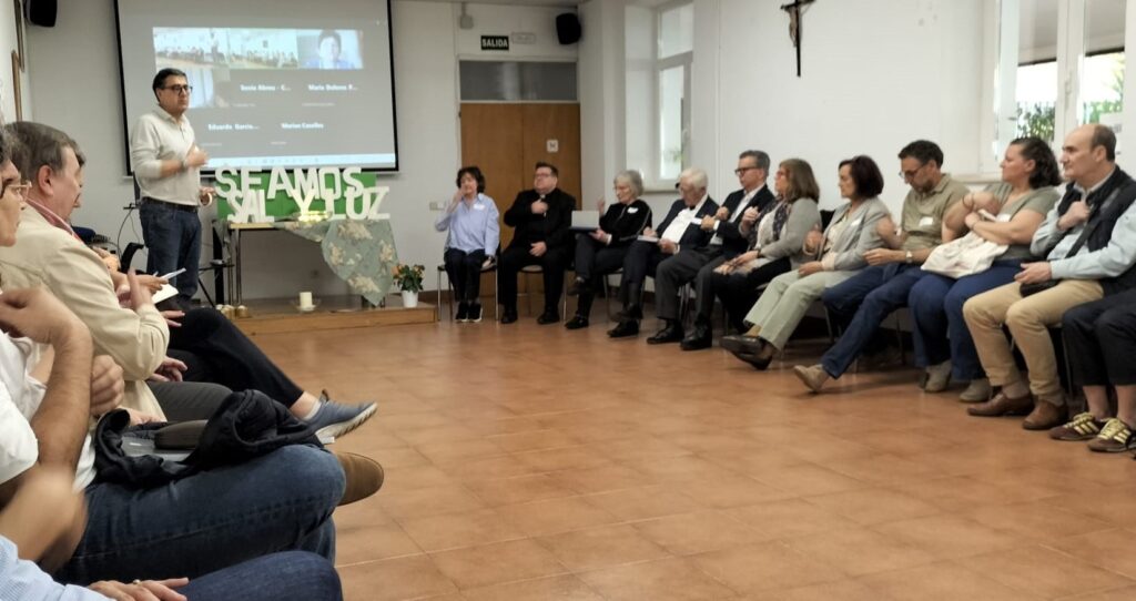El laicado reivindica su misión pública: “Pasar de una pastoral de conservación a una pastoral misionera”
