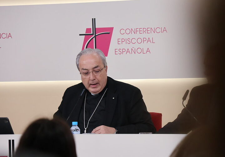 La Iglesia acusa a VOX de “falsedades” y rechaza su “prioridad nacional” por excluir a las personas migrantes
