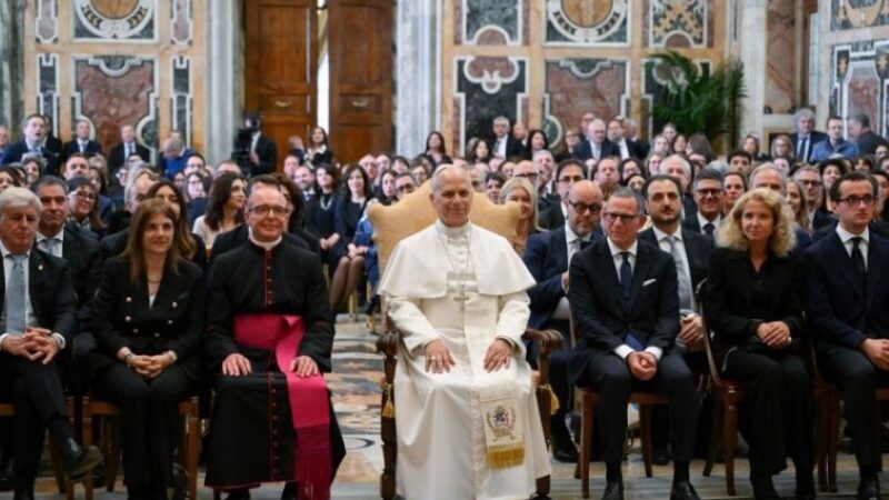 León XIV: “El bienestar social es un derecho humano” y alerta de la nueva precariedad laboral