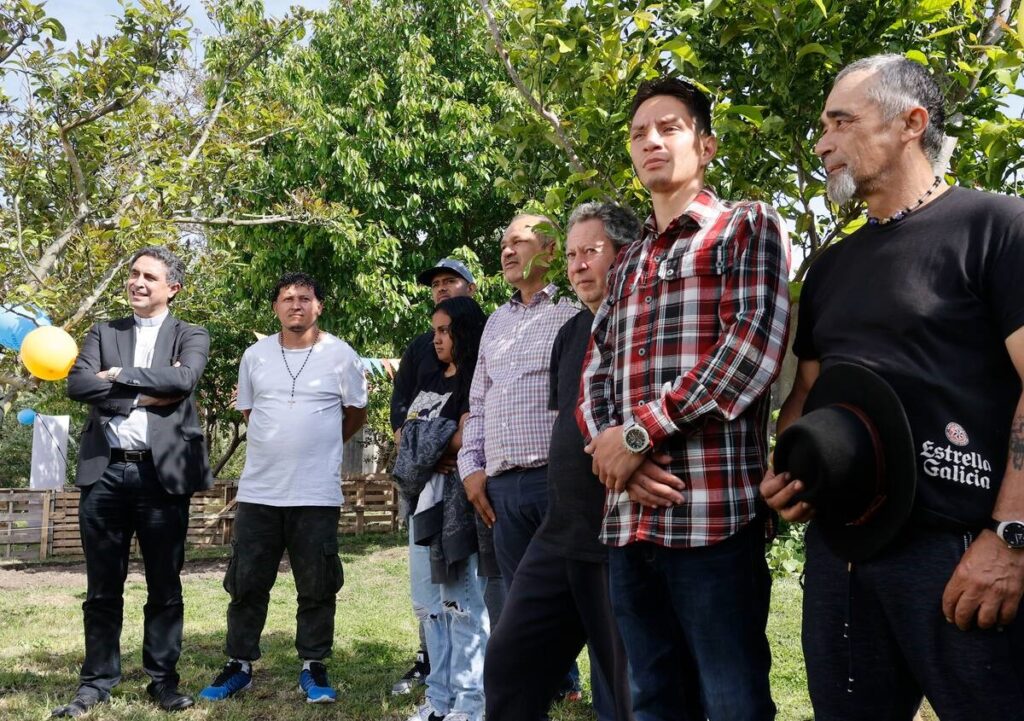 El obispo de Mondoñedo-Ferrol, García Cadiñanos, defiende la preferencia evangélica ante la “prioridad nacional”