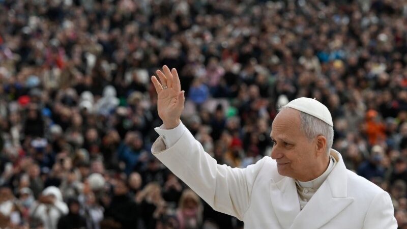 León XIV llama a ser una Iglesia “en salida” presente en el mundo del trabajo y la vida cotidiana