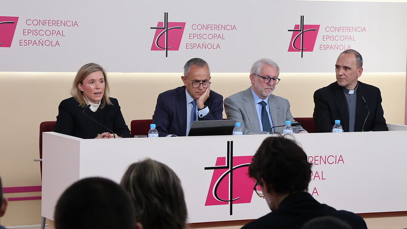 Sin agenda confirmada, el viaje del Papa a España se explica en clave económica y organizativa