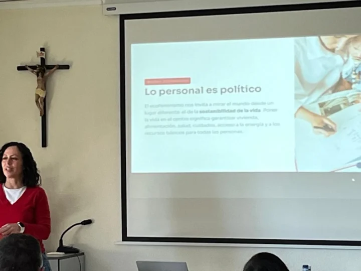 La aportación del ecofeminismo a la promoción de comunidades cristianas de iguales