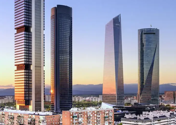 Ocho de cada diez euros del impuesto de patrimonio se esfuman por sus agujeros fiscales