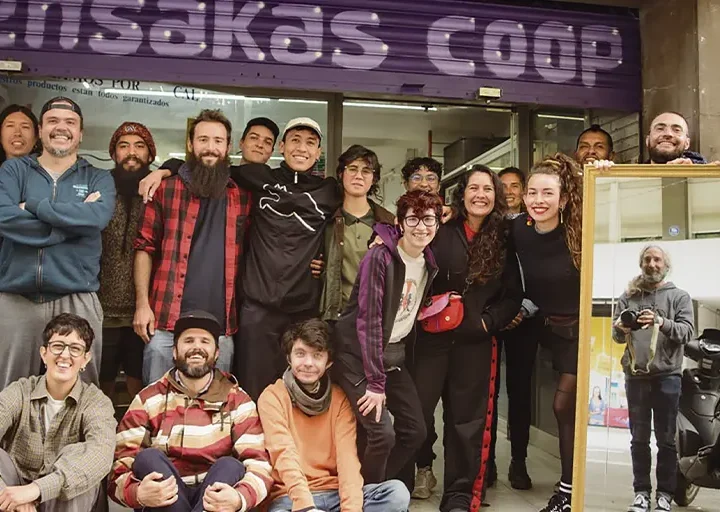 Mensakas, más que repartidoras, una comunidad