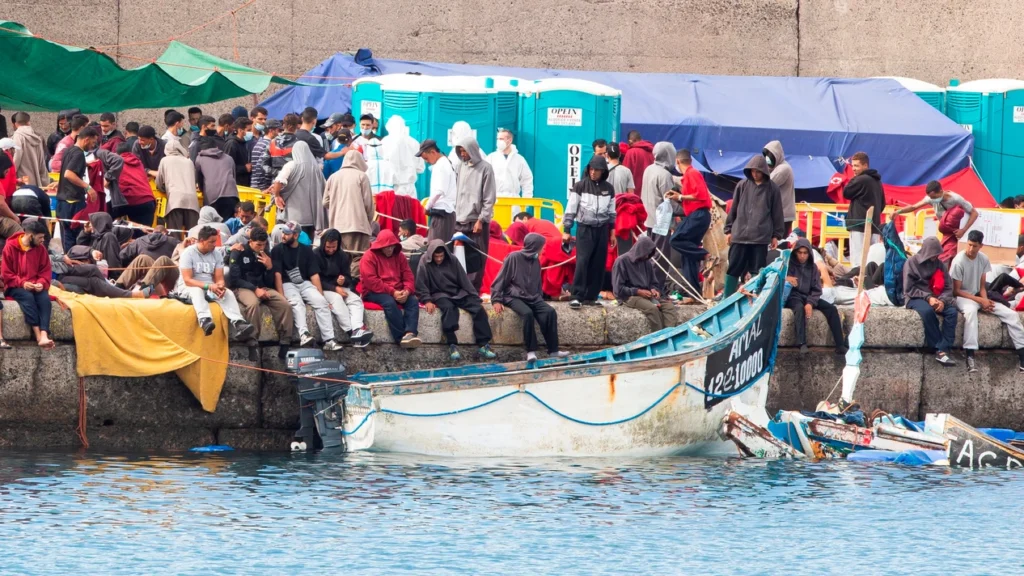 Del “muelle de la vergüenza” al “muelle de la esperanza”: León XIV pondrá rostro a la realidad migratoria de Canarias