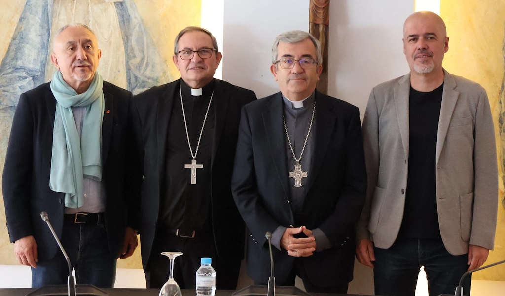 El encuentro entre obispos y sindicatos abre la colaboración en defensa del trabajo decente y justicia social