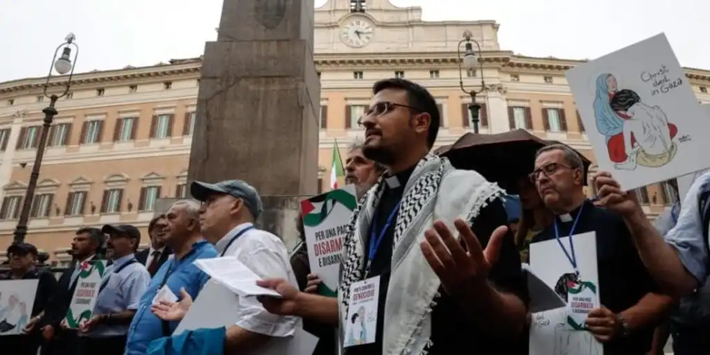 Sacerdotes contra el genocido pide la liberacion de los activistas secuestrados por el Estado de Israel