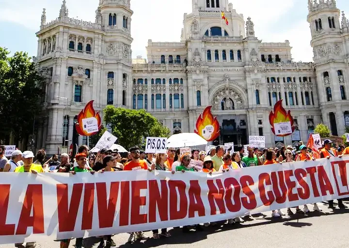 La multitudinaria manifestación en Madrid abre la movilización por alquileres asequibles