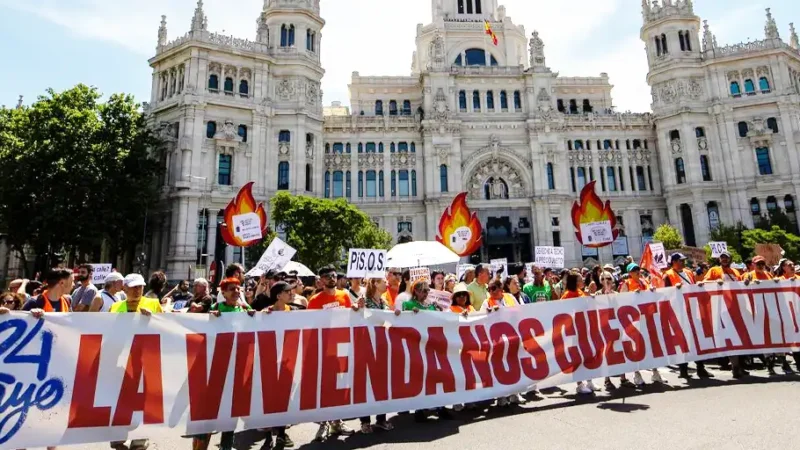 La multitudinaria manifestación en Madrid abre la movilización por alquileres asequibles