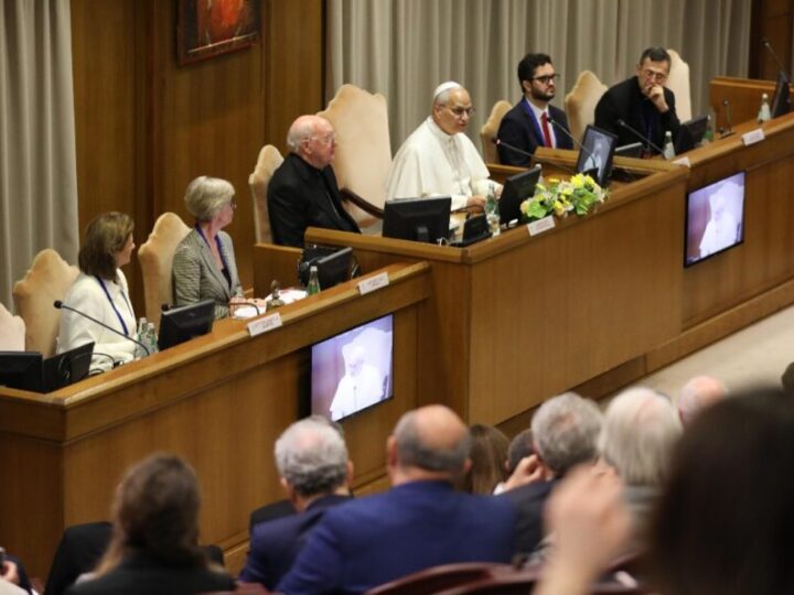 León XIV vincula la misión de los movimientos eclesiales con “lo social y el trabajo”