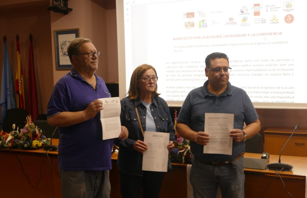 De la “prioridad nacional” a la “opción preferencial por los pobres”: organizaciones católicas de Murcia llaman a frenar la xenofobia