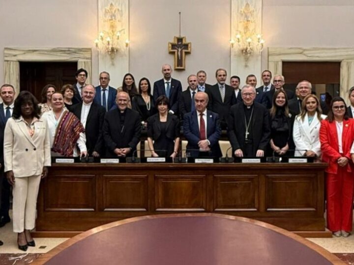 La salud mental de los jóvenes entra en la agenda educativa del Vaticano y de Iberoamérica