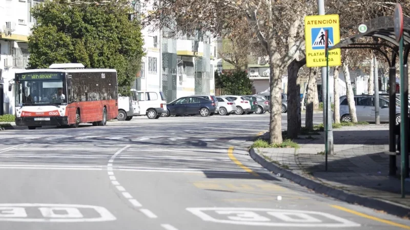 Barrios Ignorados de Andalucía denuncia cortes en el servicio municipal de autobuses de la Zona Norte de Granada
