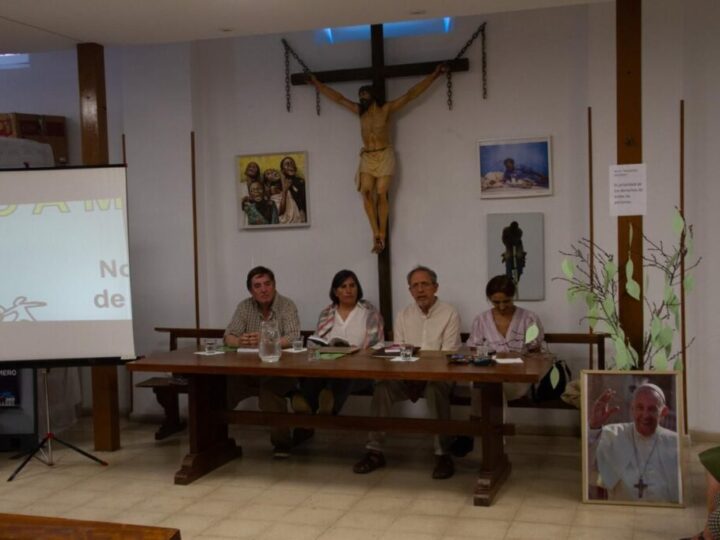 Los movimientos populares como poesía social, “tan necesaria como el pan de cada día”