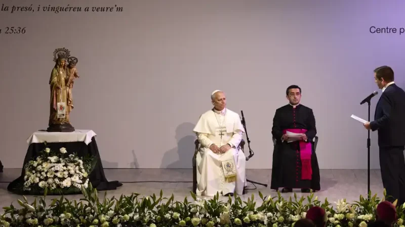 León XIV en la cárcel de Brians: “El pasado no condena el futuro”