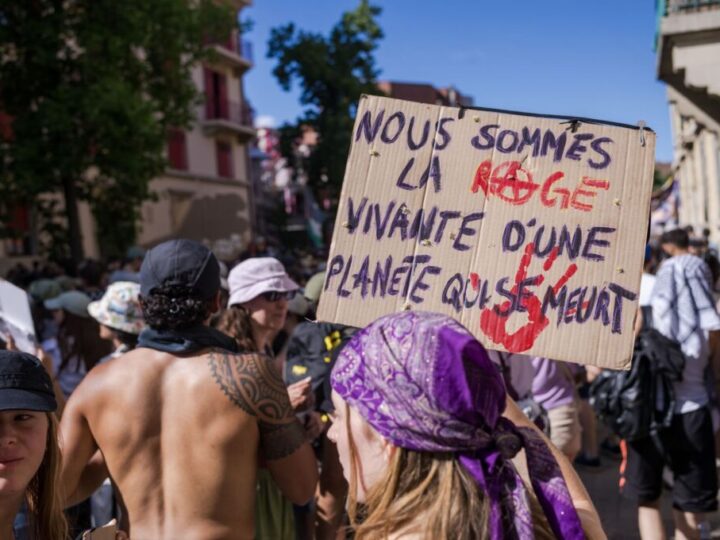 La cumbre del G7 de Evian en la mira. Masiva protesta en Ginebra contra la perversidad del Norte global