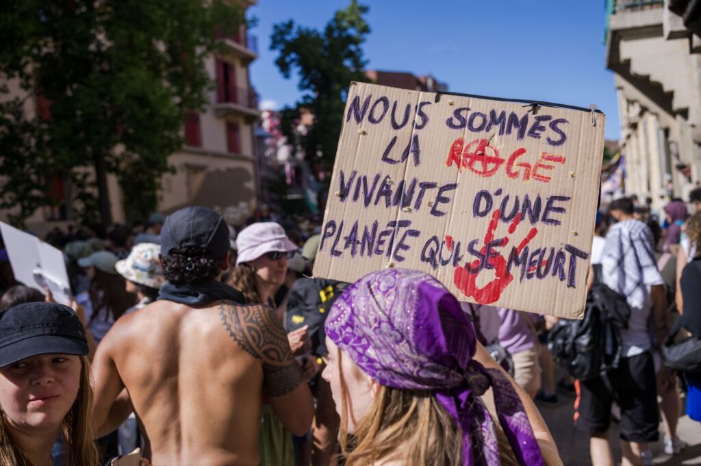 La cumbre del G7 de Evian en la mira. Masiva protesta en Ginebra contra la perversidad del Norte global