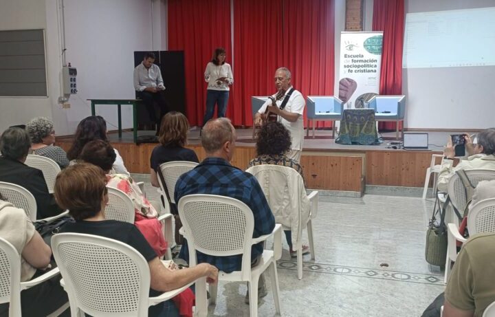 La magnífica humanidad que acoge a León XIV: “La esperanza no se espera, se construye”