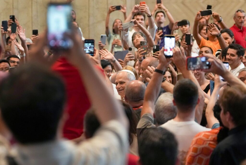 León XIV llega a España con una pregunta de fondo: qué sociedad queremos construir