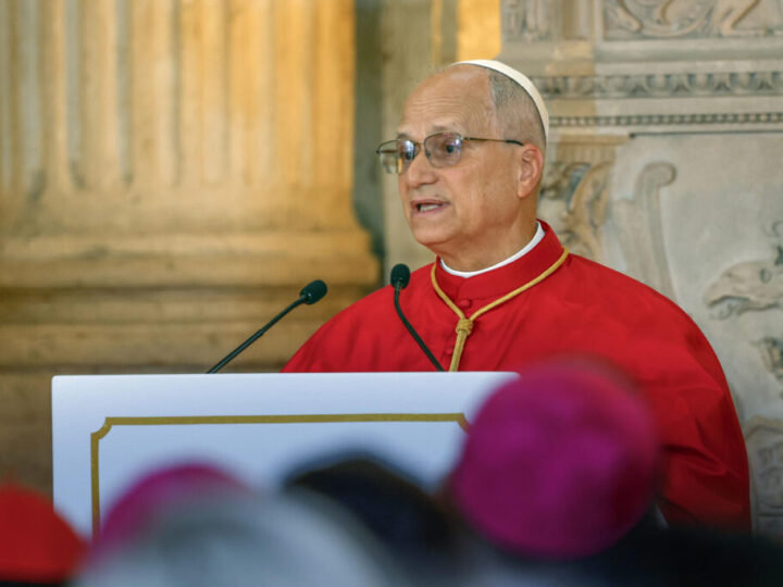 León XIV en España: “La dignidad humana no deja de ser violada”