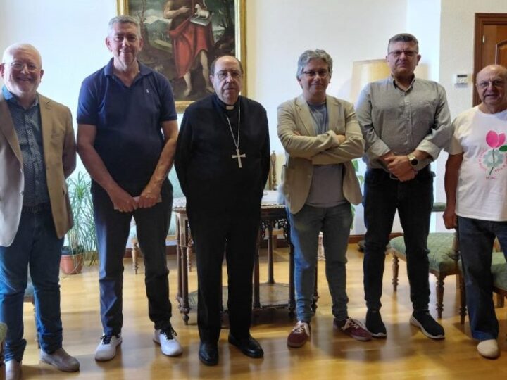 Iglesia y sindicatos en Ávila tejen diálogo para cuidar la dignidad humana y el bien común