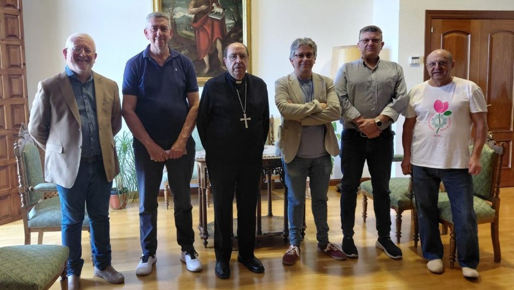 Iglesia y sindicatos en Ávila tejen diálogo para cuidar la dignidad humana y el bien común