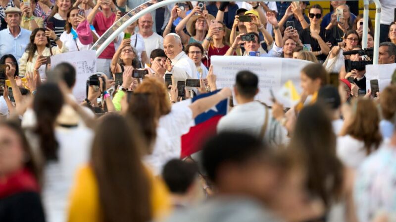 La estrategia comunicativa de León XIV durante su viaje a España: claves de su impacto mediático