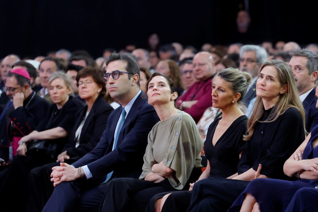 Cristianos y cristianas con responsabilidades públicas entregan a León XIV un compromiso por una política basada en diálogo, cuidado y bien común