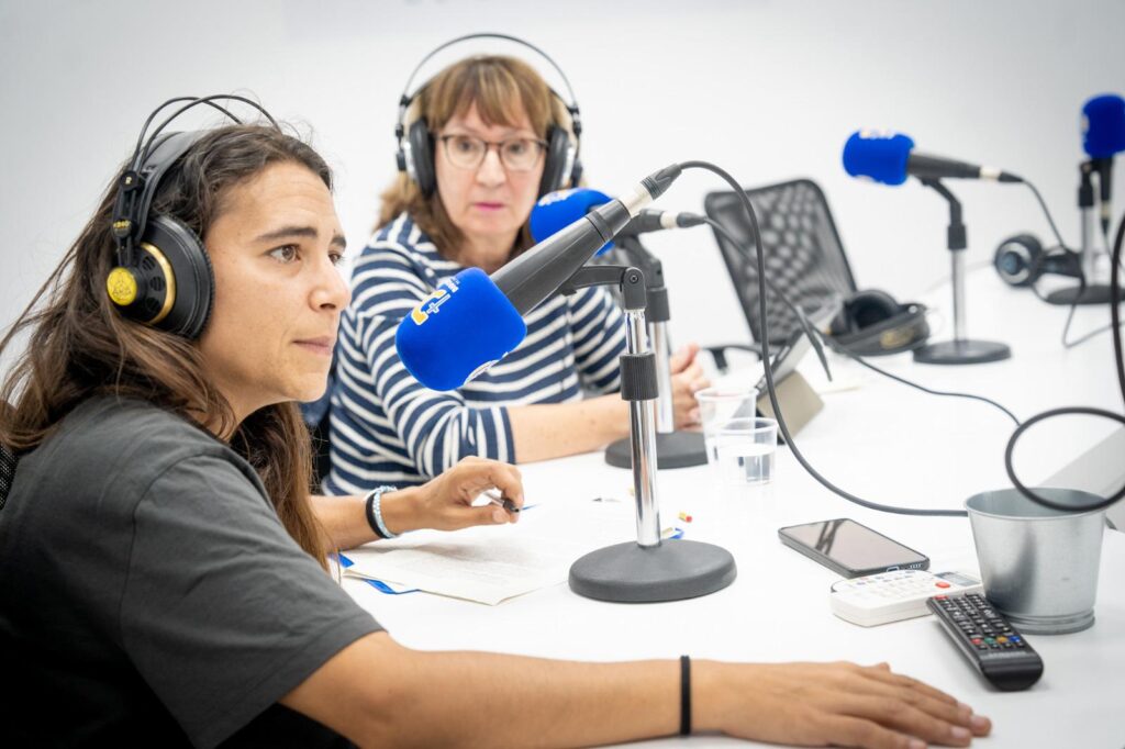 Mundo Obrero Hoy aborda la acogida migrante, el sinhogarismo y los nuevos derechos laborales en plataformas digitales