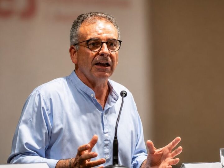 Sebas Mora: “Abundan las opiniones y los mensajes rápidos, pero escasean espacios para pensar juntos”